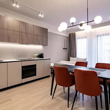 Spodek Superior By Bookinghost *