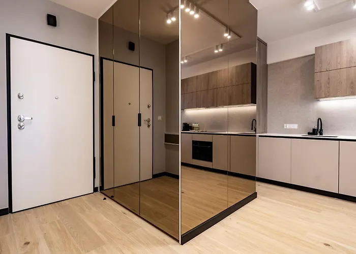 Spodek Superior By Bookinghost * 카토비체