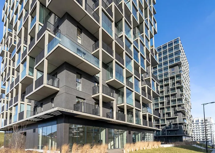 Spodek Superior By Bookinghost 카토비체