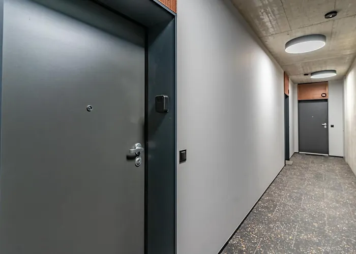 Spodek Superior By Bookinghost * 카토비체